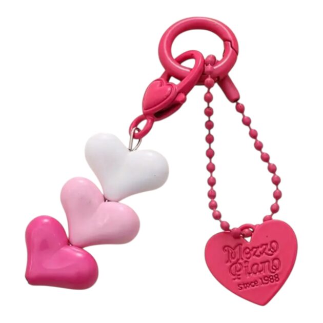 llavero de 3 corazones rosado