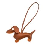 llavero perro salchica cuero chocolate